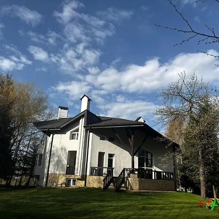 Carpathia Semesteranläggning (resort)